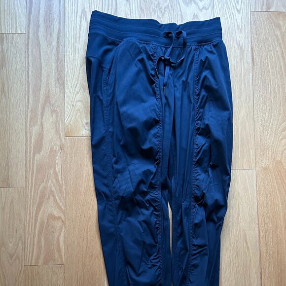 lululemon Dance Studio Mid-Rise Jogger Full Length Navy blue size 8 - Picture 1 of 5